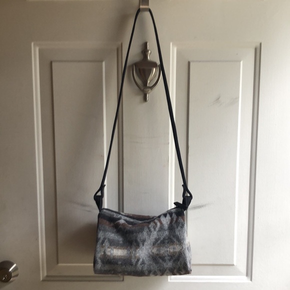 ❌ SOLD Pendleton 100% Wool Crossbody Bag *NWOT* - Picture 3 of 6